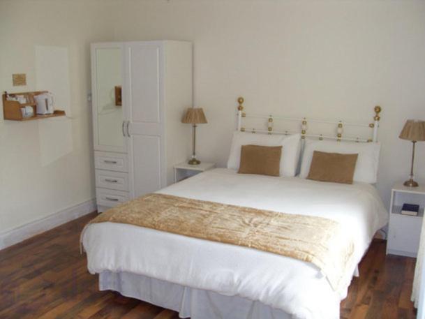 Lanesville B&B Blarney Room photo